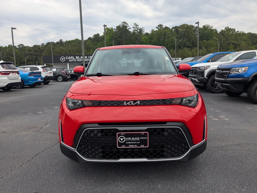 Used 2025 Inferno Red Kia LX image 2