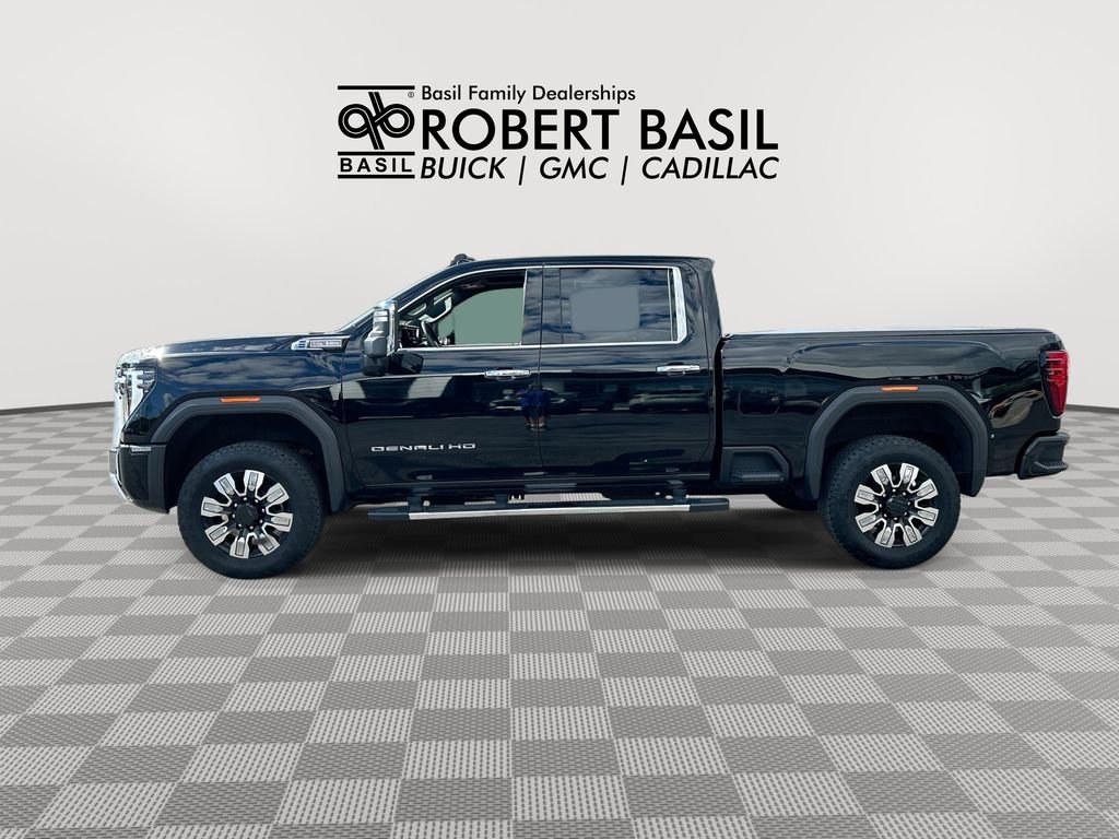 Used 2024 Black GMC Denali image 5