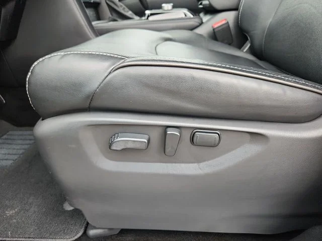 Certified Used 2024 Anthracite Gray INFINITI LUXE image 11