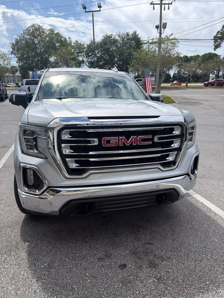 Used 2019 Silver GMC SLT image 3