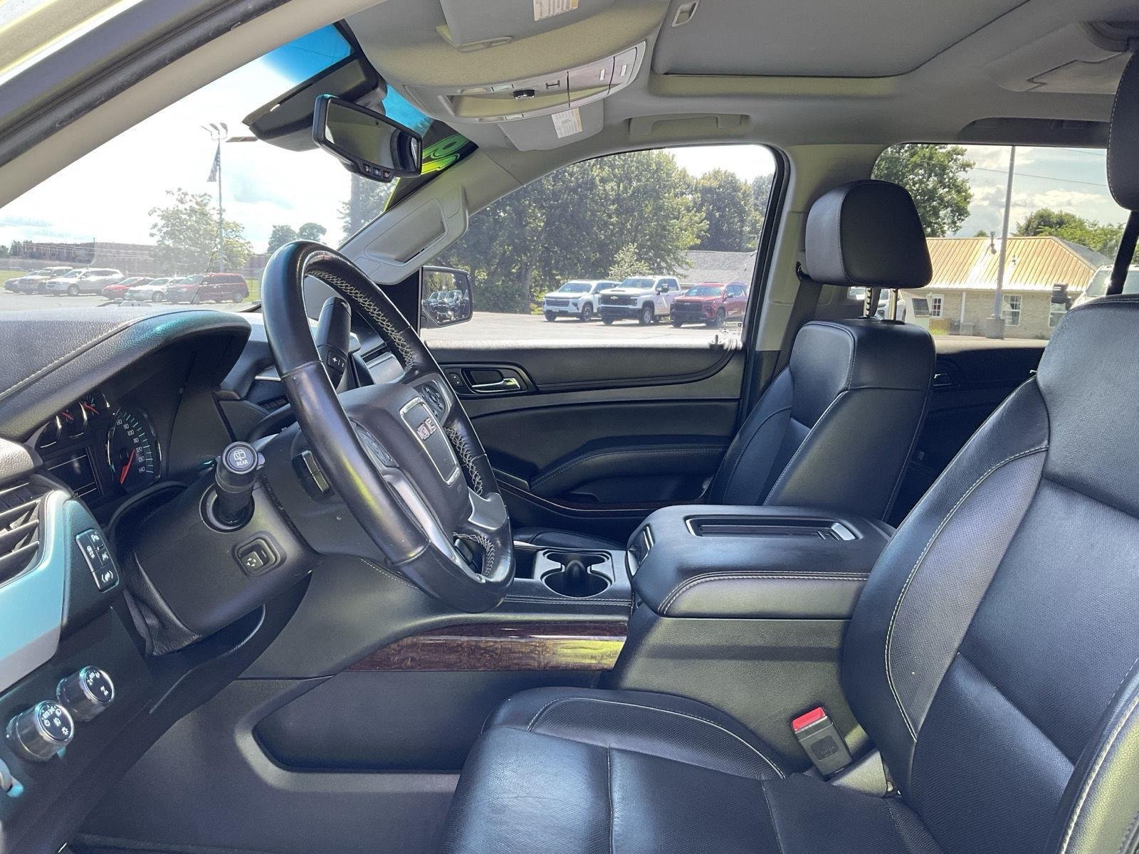 Used 2019 Quicksilver Metallic GMC SLT image 10