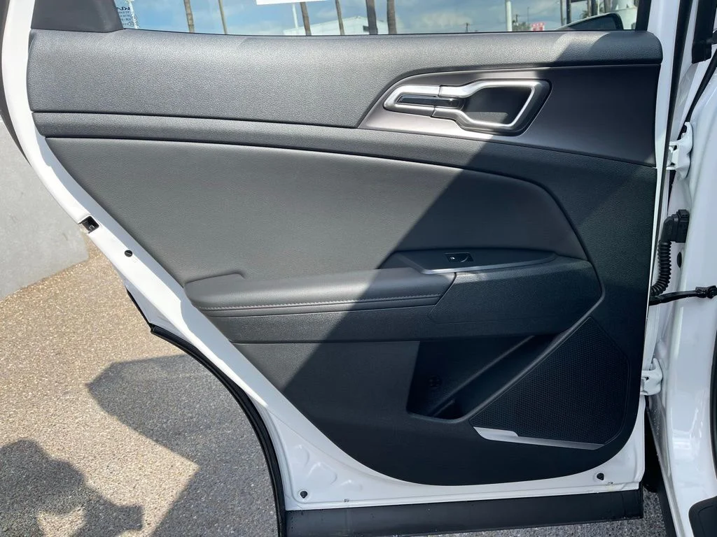 New 2026 White Kia EX image 18