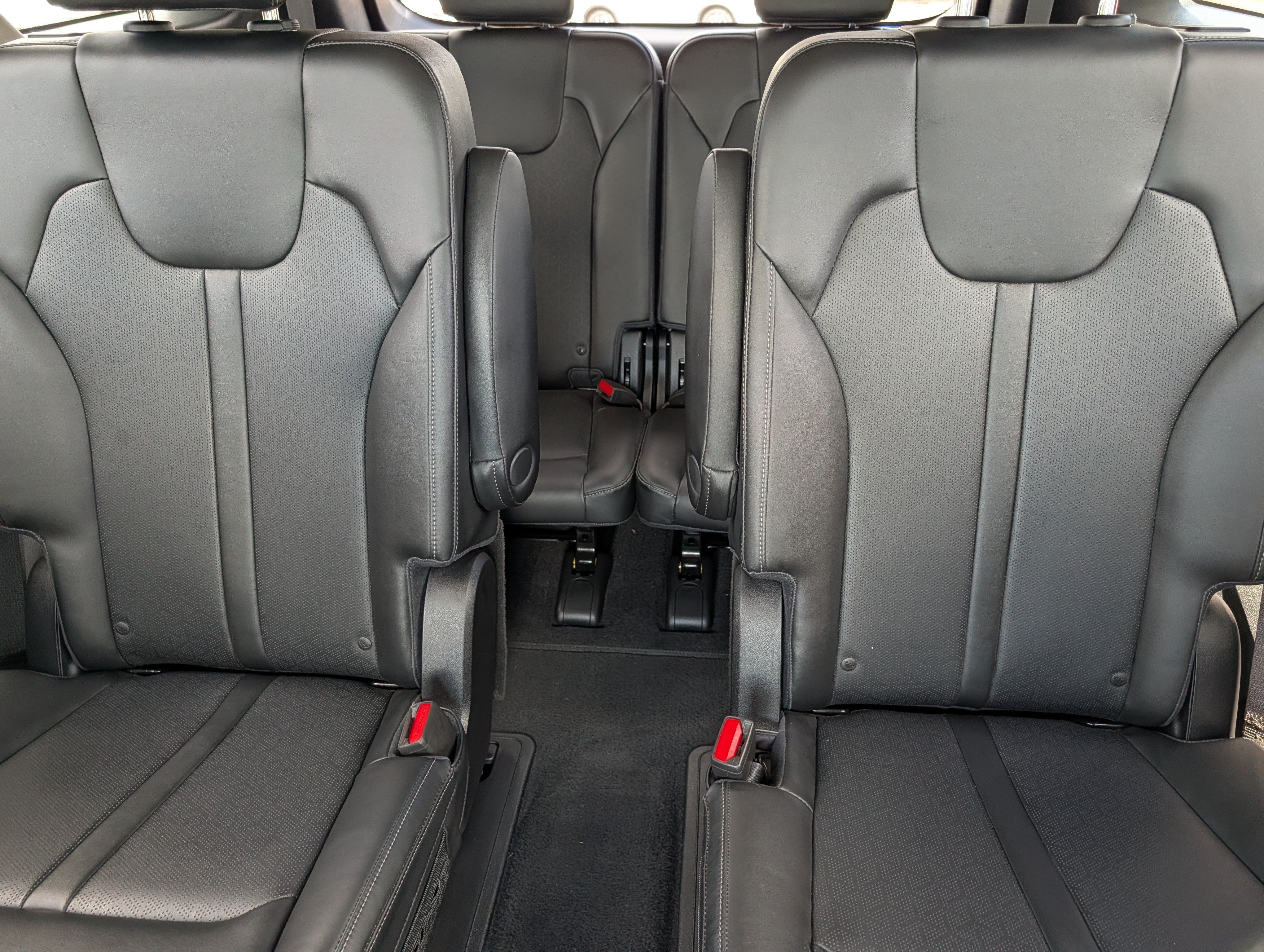 Certified Used 2023 Sapphire Blue Kia SX image 13