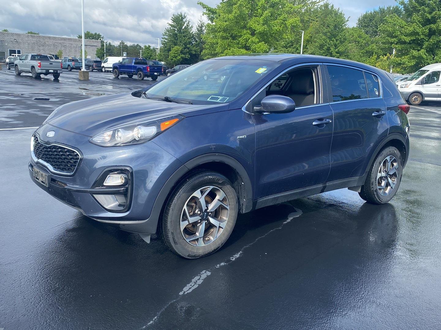 Used 2022 Pacific Blue Kia LX image 6