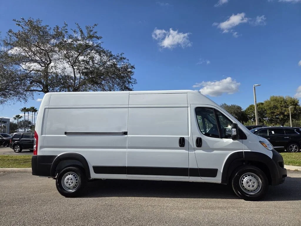 New 2026 Bright White Clear-Coat Exterior Paint RAM Tradesman image 8