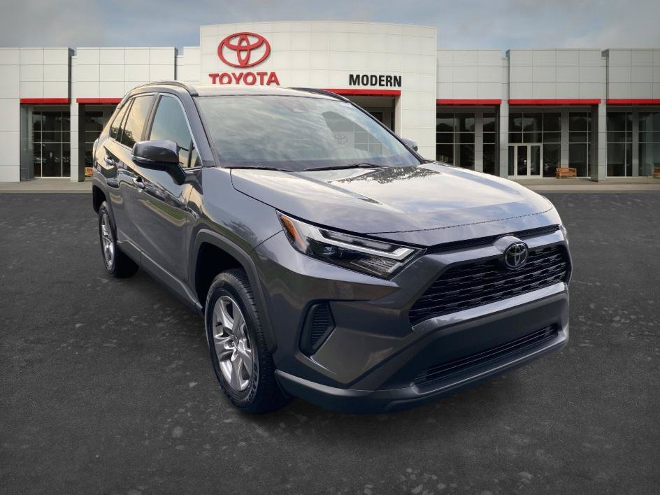 Certified Used 2025 Magnetic Gray Metallic Toyota XLE image 4