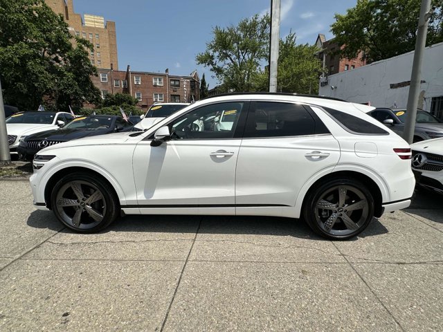 Used 2022 Uyuni White Genesis 3.5T Sport image 12
