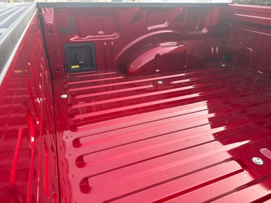 New 2026 Ruby Red Metallic Tinted Clearcoat Ford XLT image 47
