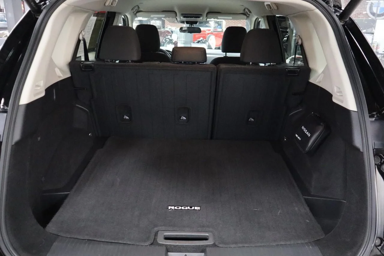 Used 2024 Super Black Nissan SV image 20