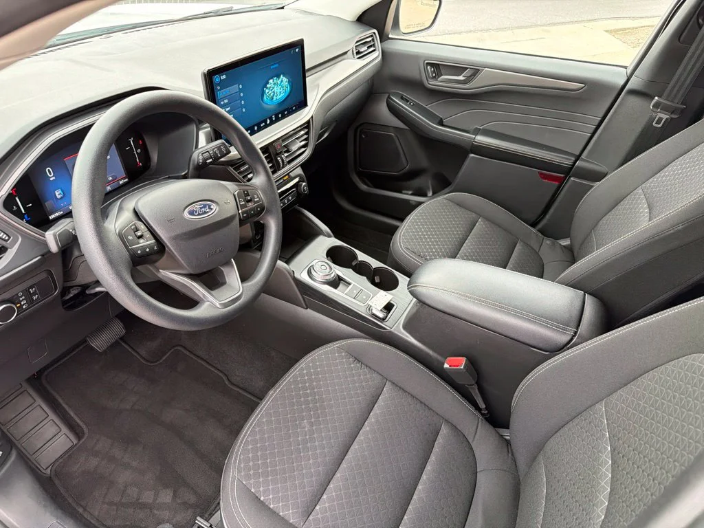 Used 2025 White Ford Active image 8