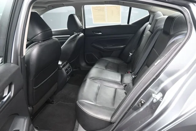 Used 2019 Gray Nissan 2.5 SL image 13