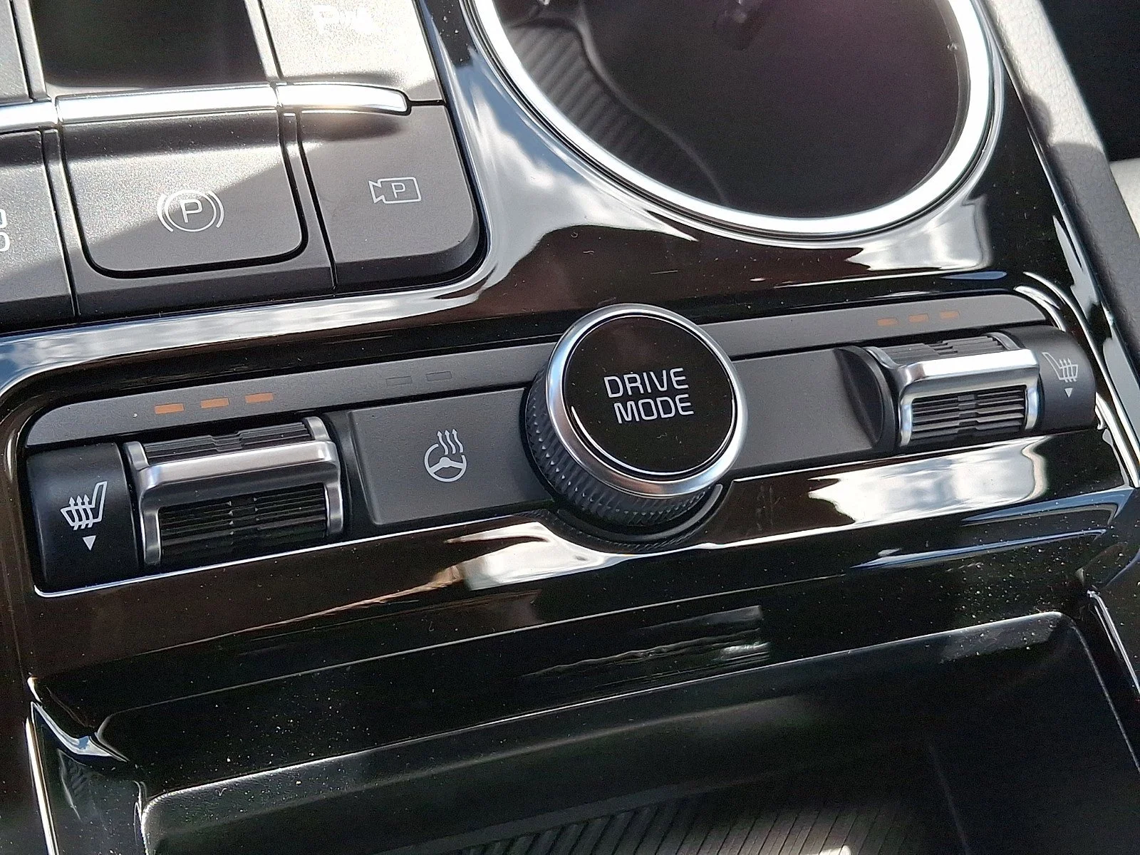 New 2026 Aurora Black Pearl Kia GT-Line AWD image 11