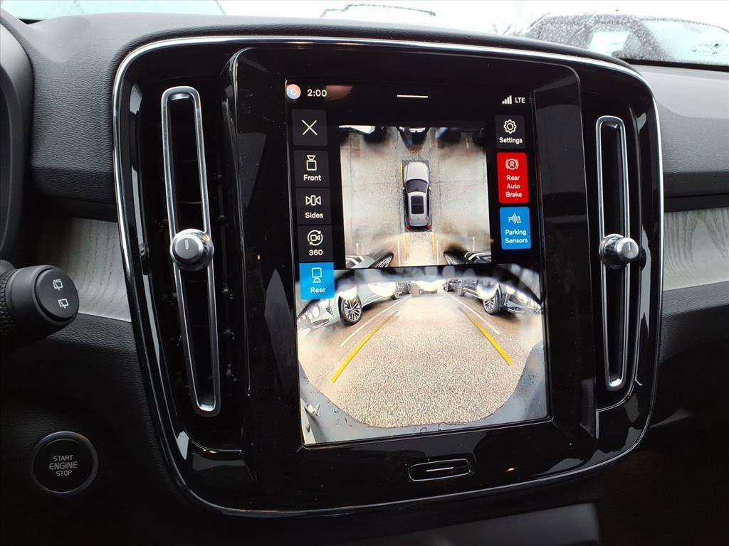 New 2026 Aurora Silver Volvo Plus image 8