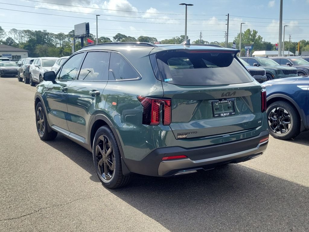 New 2026 Green Kia X-Line SX Prestige image 4