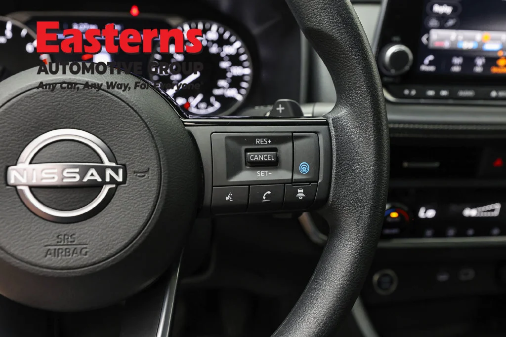 Used 2023 Gray Nissan SV image 15