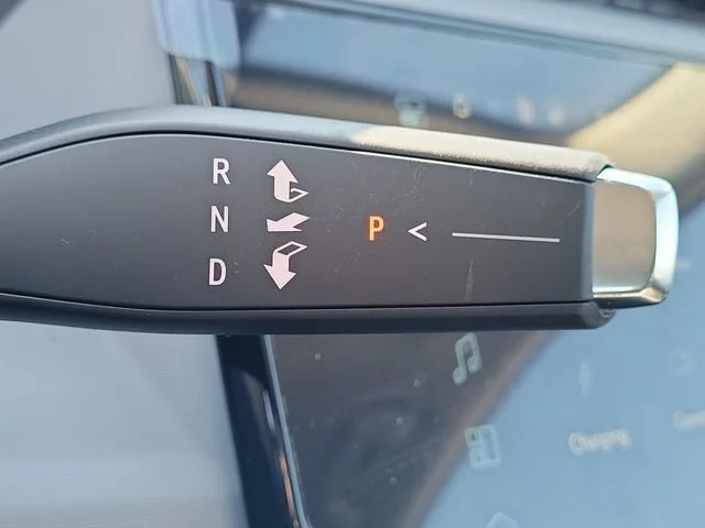 New 2027 Sterling Grey Metallic Chevrolet LT image 28