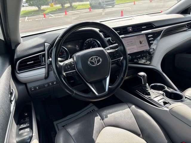 Used 2020 Pearl Toyota XLE image 28