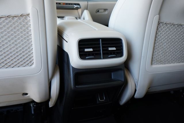 Used 2022 White Mercedes-Benz GLE 350 image 38