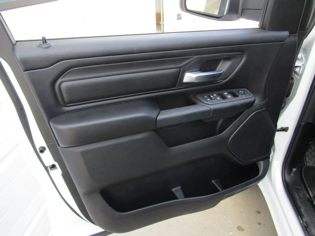 New 2026 Bright White Clearcoat RAM Tradesman image 18
