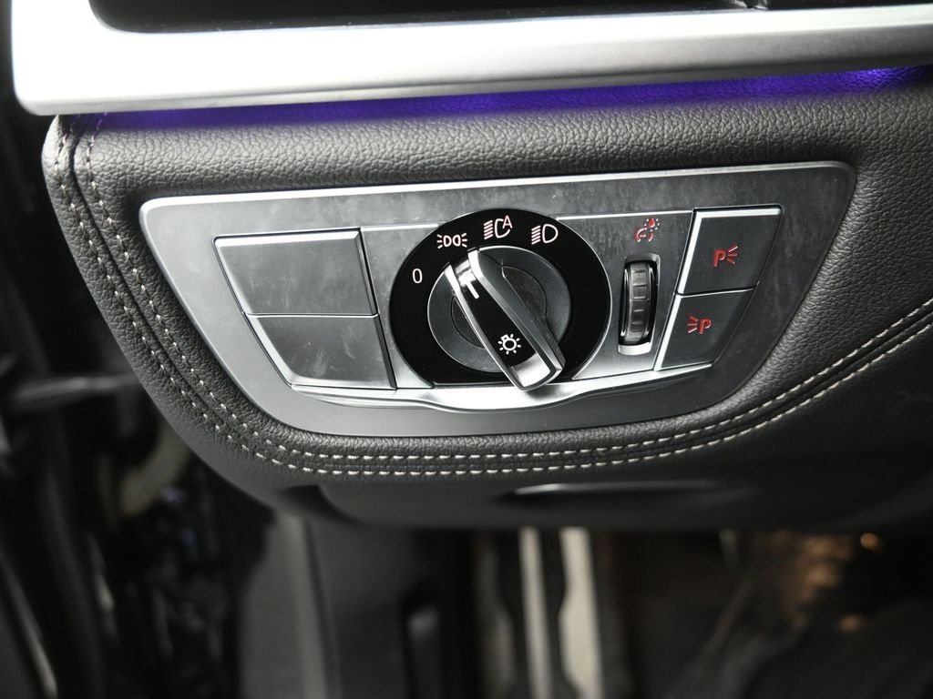 2022 BMW 750LI - Image 19