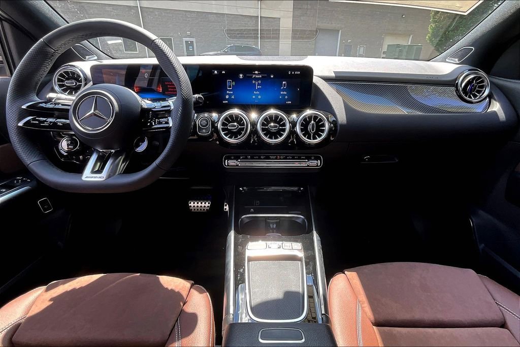 2026 Mercedes-Benz GLA AMG GLA 35 - Photo 19