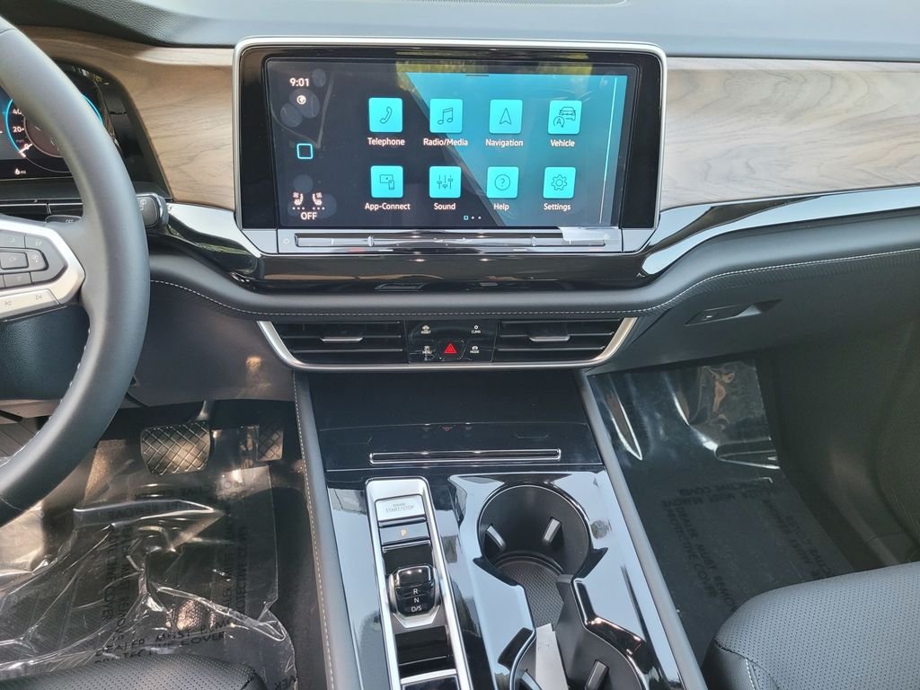 2025 Volkswagen Atlas SE w/Tech - Photo 19
