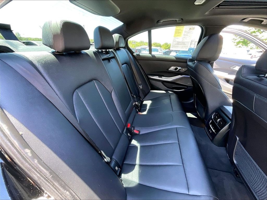 Used 2021 Black BMW 330i image 16