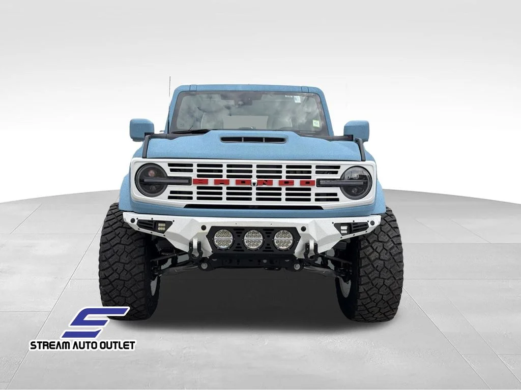 Used 2025 Black Ford Base image 2