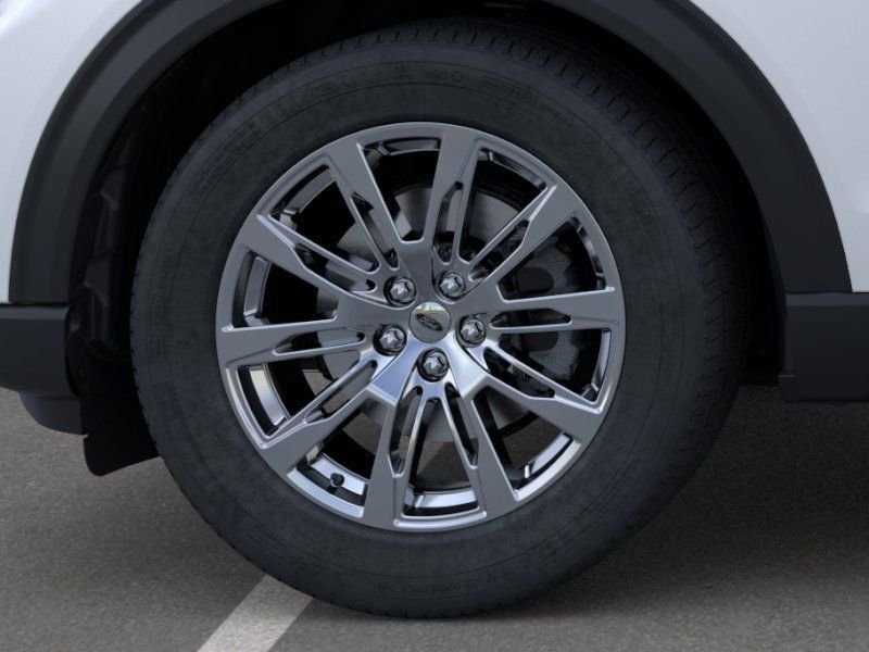 New 2026 Star White Metallic Tri-Coat Ford Platinum™ image 19