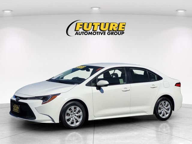 Used 2022 White Toyota LE image 5