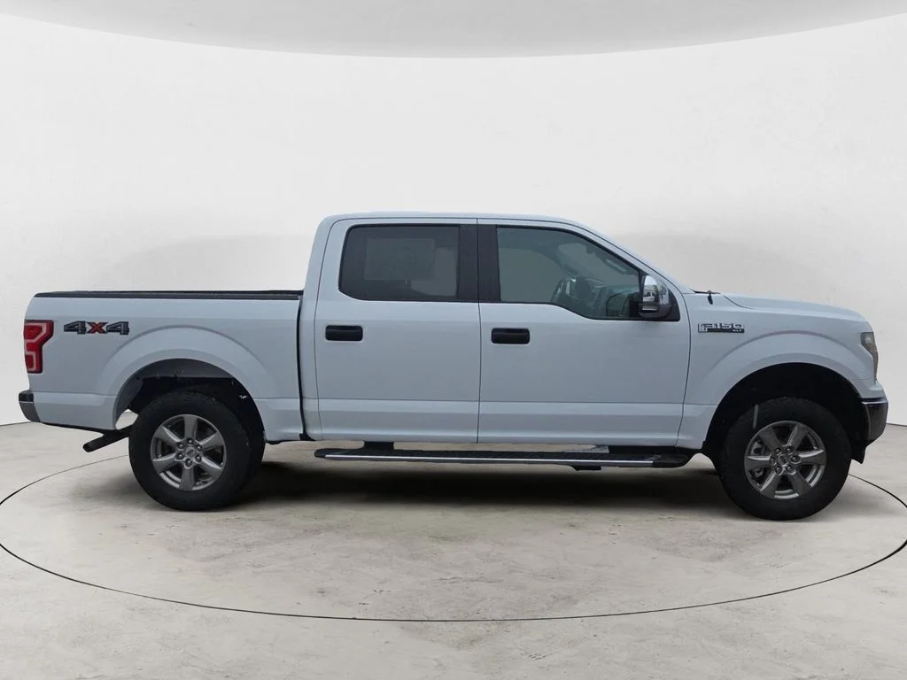 Used 2018 White Ford XLT image 4