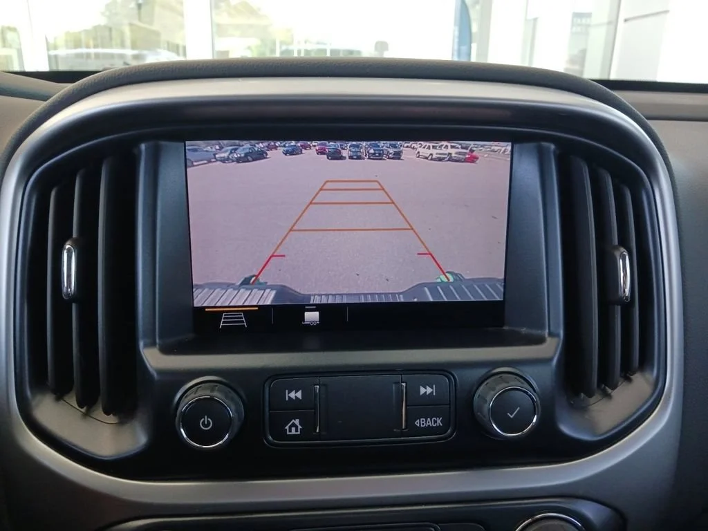 Used 2022 SUMMIT WHITE Chevrolet 4WD ZR2 image 22