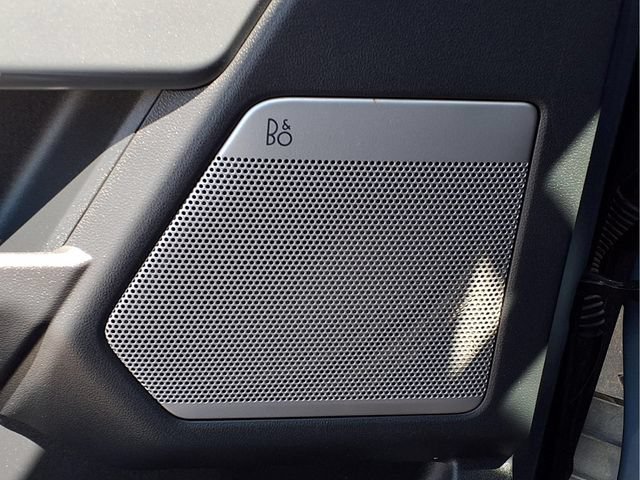 Used 2023  Ford XL image 22