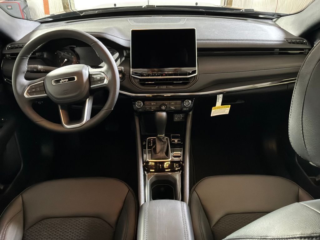 New 2026 Fathom Blue Pearl Coat Jeep Latitude image 16