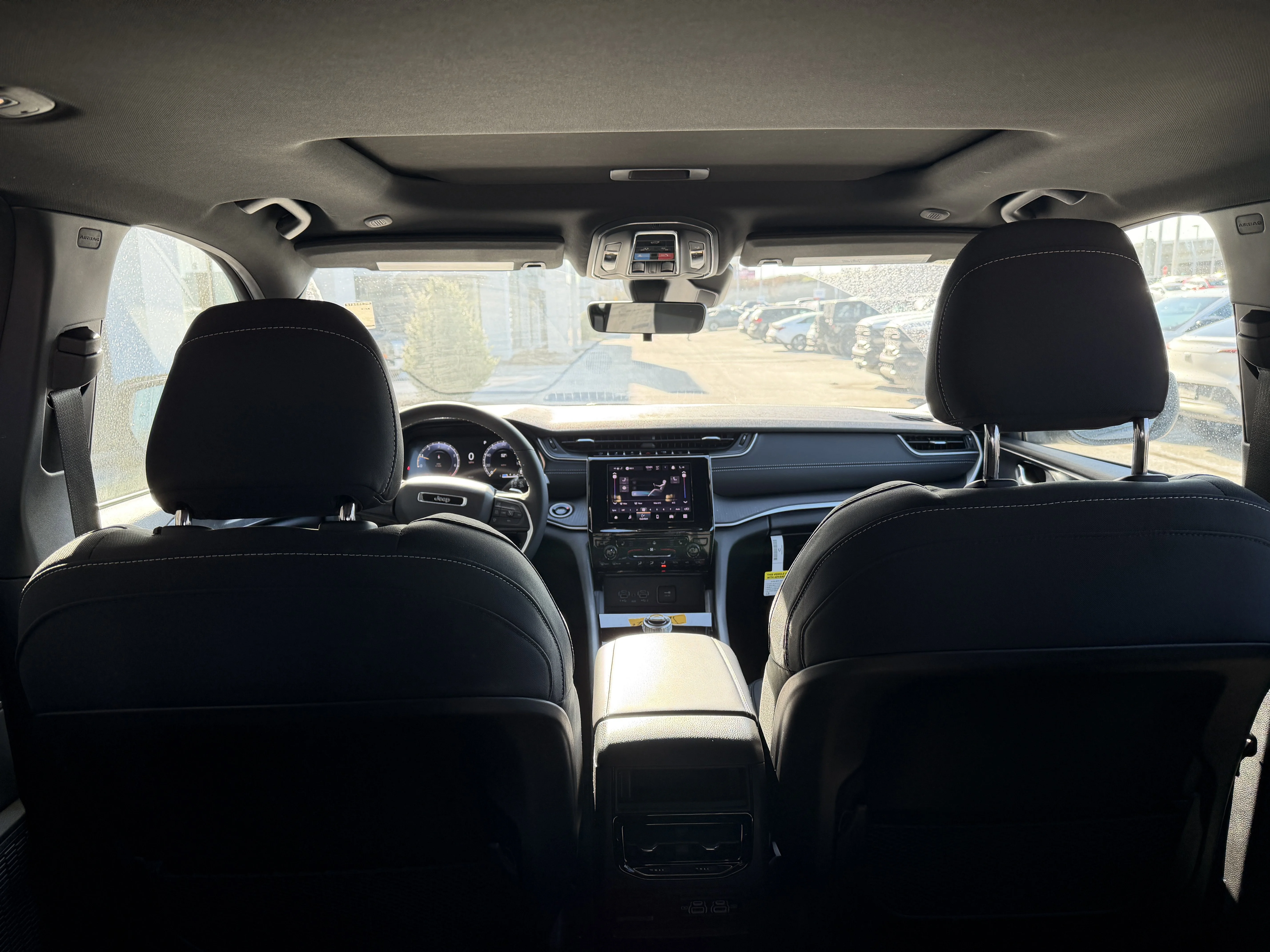 2025 Jeep Grand Cherokee Laredo - Photo 12