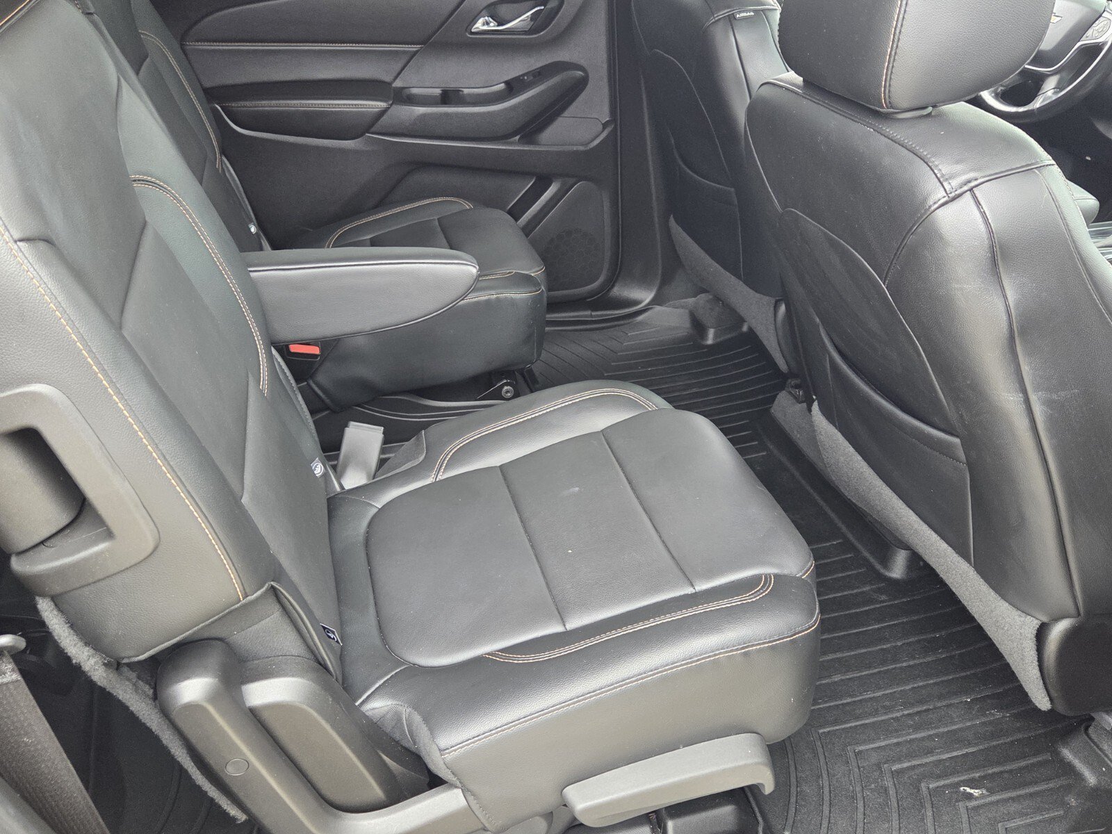 Used 2019 Graphite Metallic Chevrolet 3LT image 11