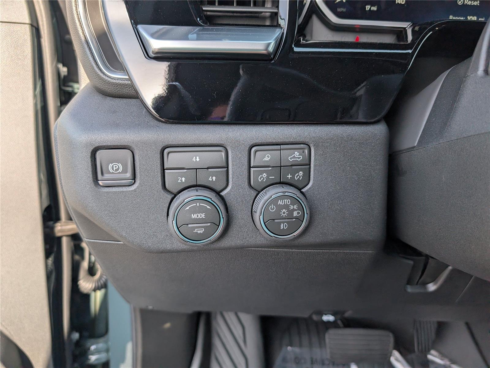New 2026 Cypress Gray Chevrolet LT image 28