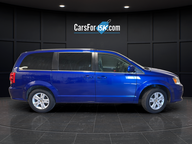 Used 2019 Indigo Blue Clearcoat Dodge  image 8
