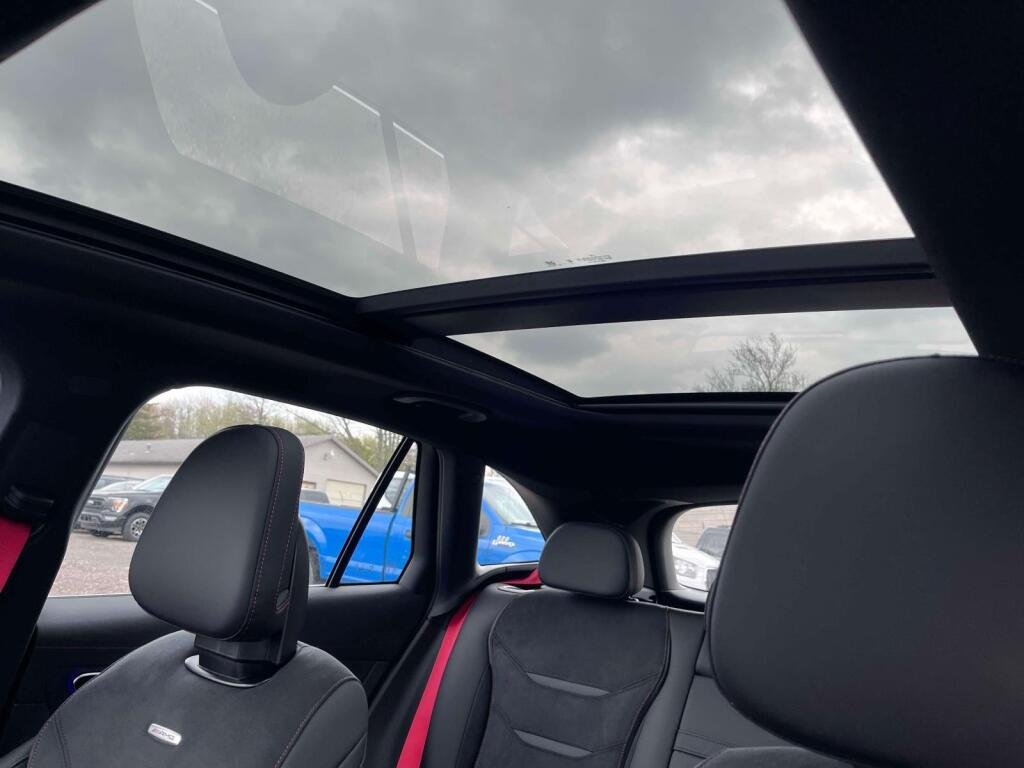 New 2026 2040/Black Mercedes-Benz AMG® GLC 43 image 5