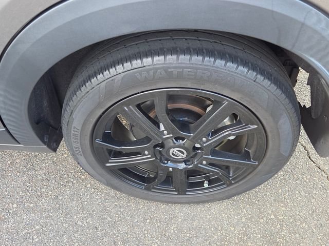 Used 2024 Gray Nissan SR image 10