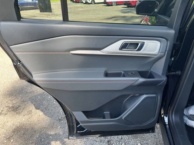 New 2026 Agate Black Metallic Ford Active image 39