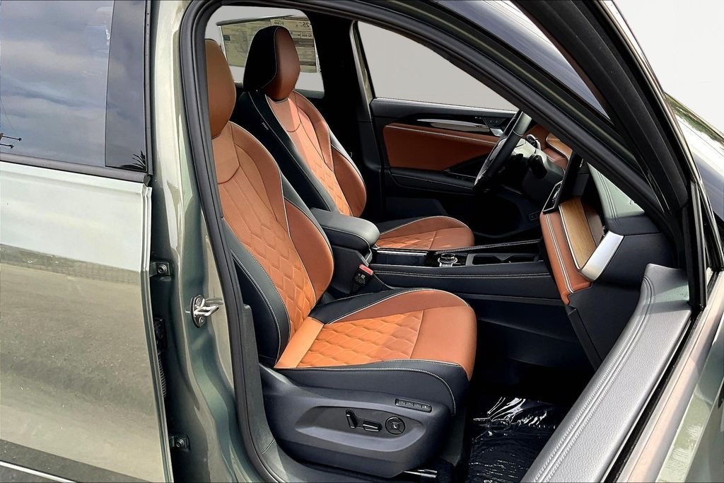 New 2026 Green Volkswagen 2.0T SEL R-Line Turbo image 32