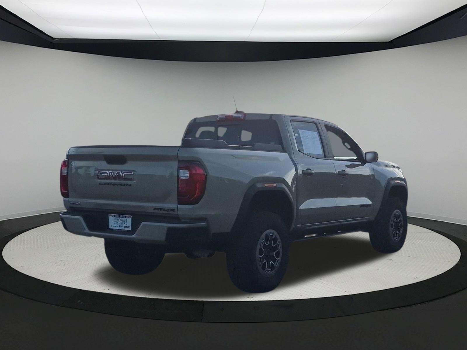 2023 GMC Canyon AT4X - Photo 8