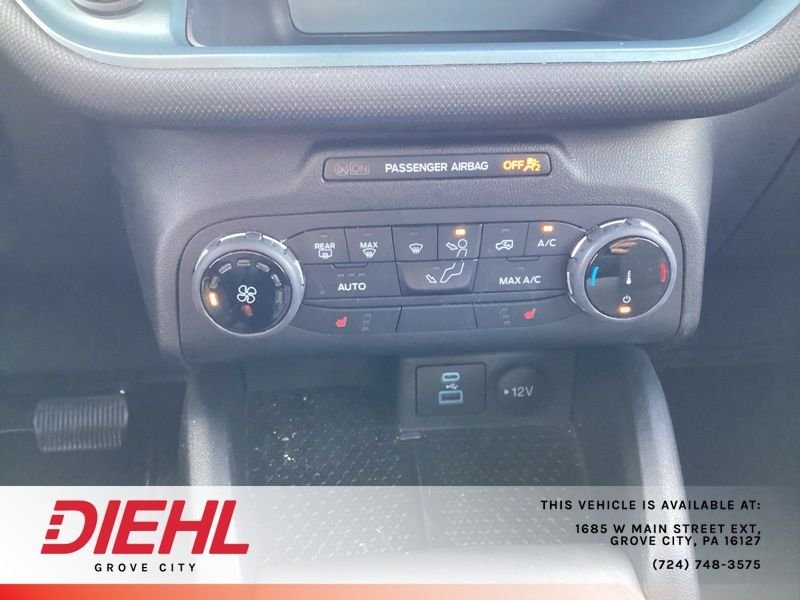 Used 2022 White Ford Badlands image 23