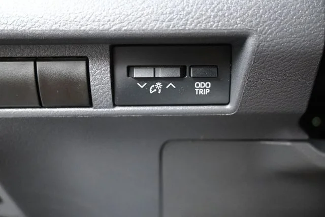 Used 2022 Gray Toyota XLE image 34