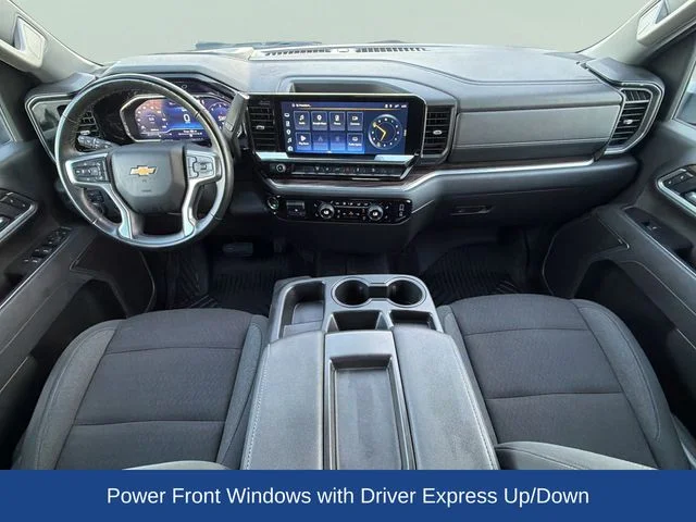 Used 2025 White Chevrolet LT image 27