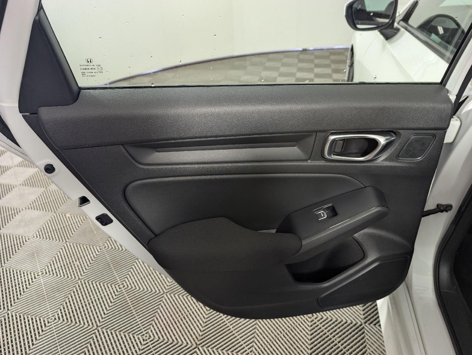 2024 Honda Civic EX - Photo 29