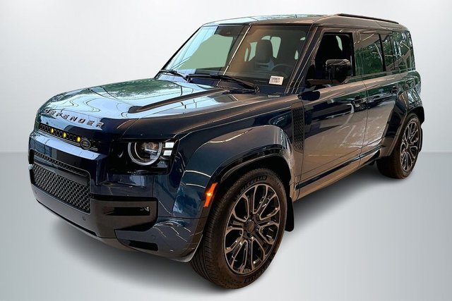 2026 Land Rover Defender 110 OCTA