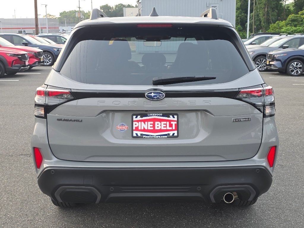 Used 2025 River Rock Pearl Subaru Limited image 15