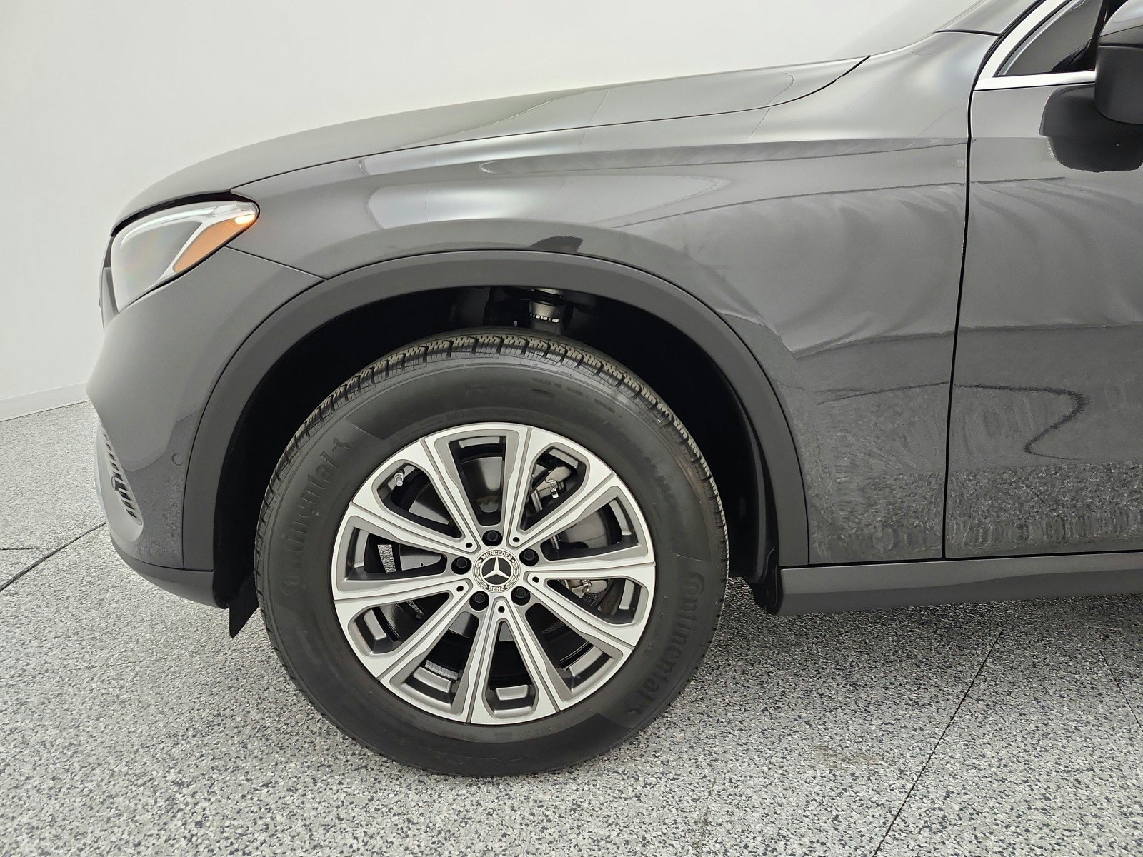 Certified Used 2026 Graphite Grey Metallic Mercedes-Benz GLC 300 SUV image 18